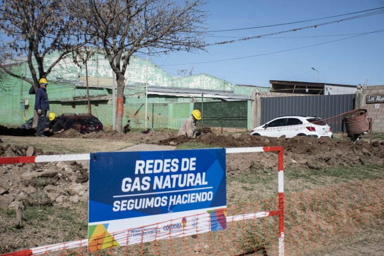 Avanza la obra de gas natural en el barrio Las Ferias