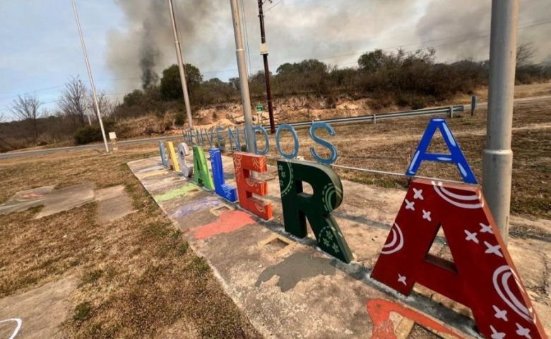 El fuego está contenido en la zona de La Calera