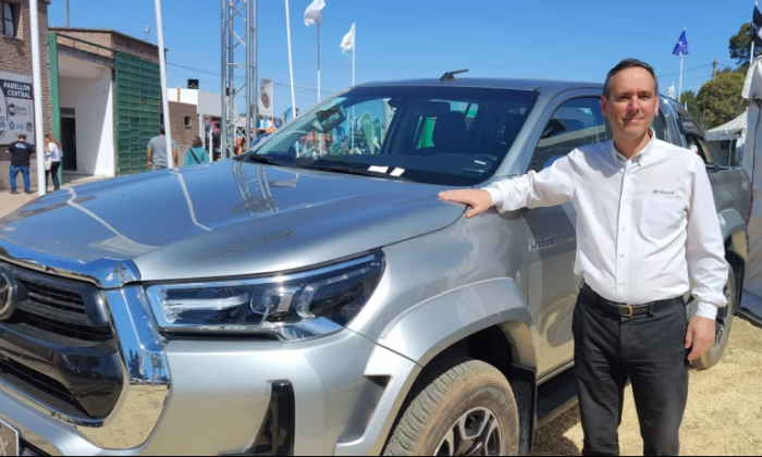 Toyota Hilux fue el producto más vendido del mes de agosto en Argentina y la marca duplicó la seguridad de la línea Corolla