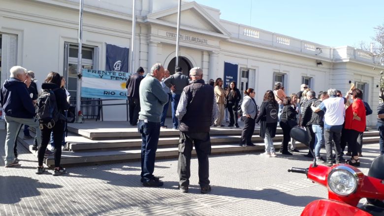 El Frente de Jubilados y Pensionados de Río Cuarto pidió la Banca del Ciudadano en el Concejo Deliberante