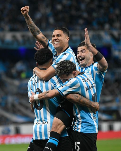 Racing tuvo contundencia y llega a semifinal