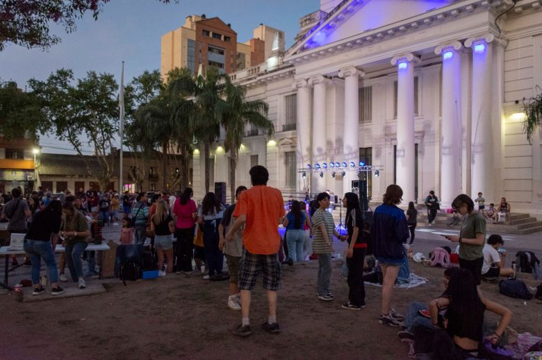 ​El Ola! Fest convocó a muchos jóvenes en el festejo de la primavera 