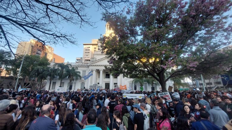 Histórica movilización en defensa de la Universidad Pública en Río Cuarto 