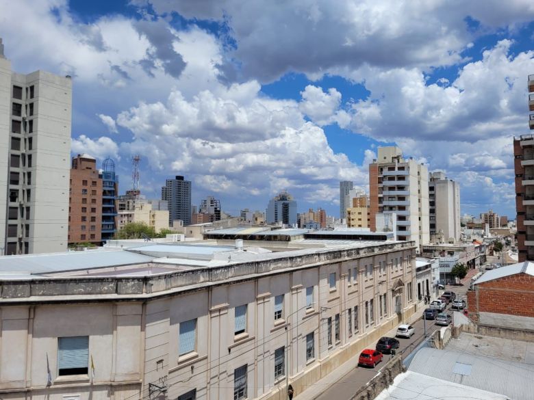 Miércoles ventoso y con tormentas por la noche 