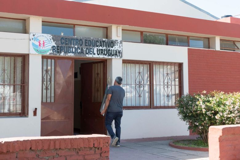 La municipalidad podrá utilizar los edificios de las escuelas para actividades específicas