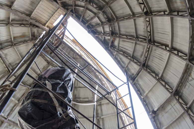 De Rivas visitó el Colegio Nacional y recorrió la remodelación de la cúpula del Observatorio