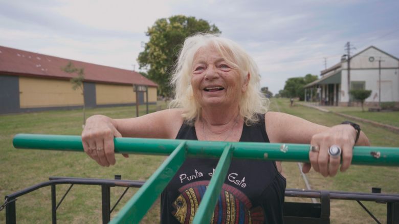 "La zorra y la pampa", un retrato luminoso desde las vías del tren