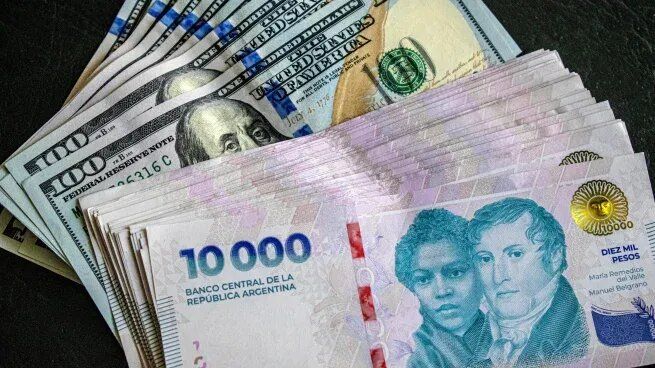 Tras el fuerte golpe a las billeteras virtuales y a los FCI money market, ¿impactará en el dólar?