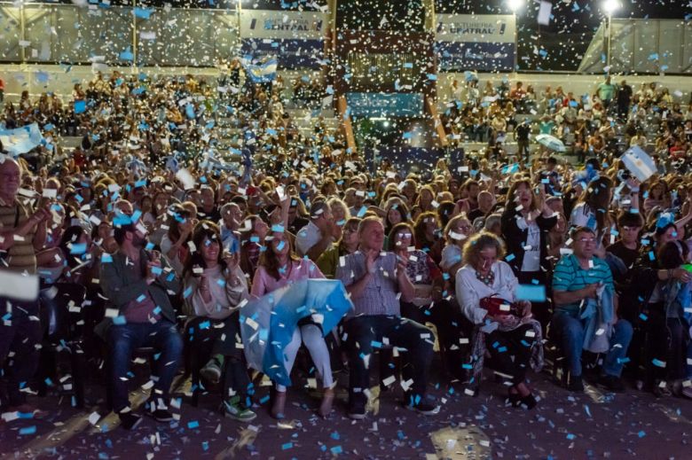 Con gran éxito se estrenó el cortometraje Rizoma – Himno Nacional Argentino