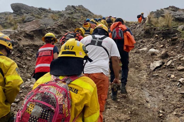 Estudiantes rescatados del Champaquí: “mientras iban bajando se recomponían y llegaron caminando”