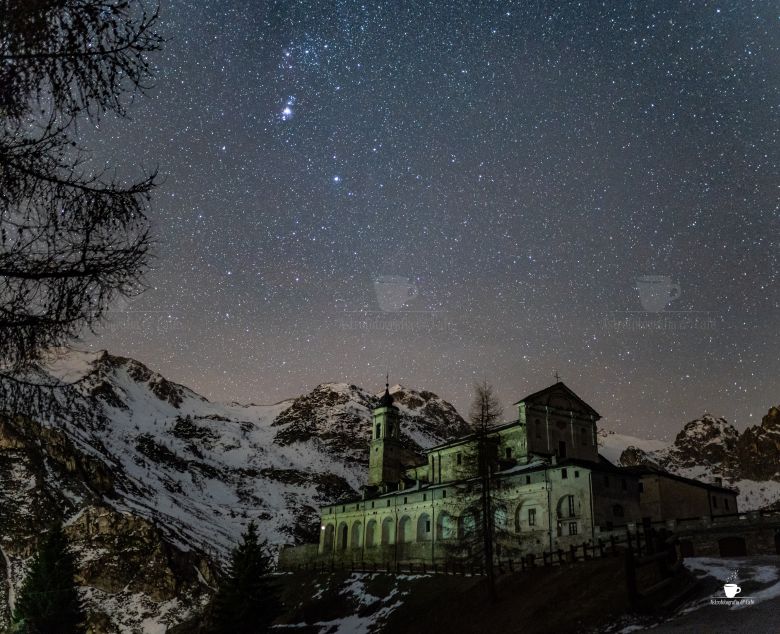 El astrofotógrafo cordobés que registró espectaculares auroras rojas