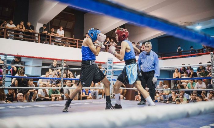 El boxeo promocional cerró el año con una destacada asistencia de público