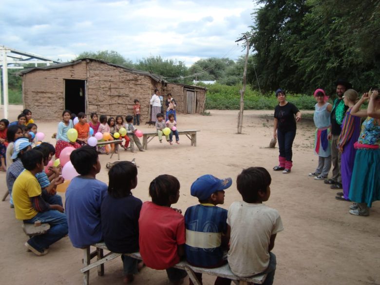 La maestra que creó una ONG para esperanzar a sus alumnos y también ayuda a una comunidad wichi