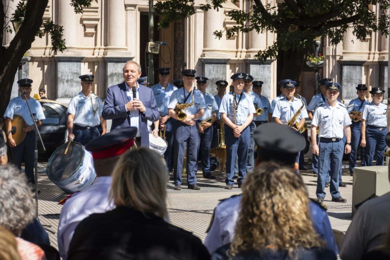 De Rivas encabezó el festejo inicial por el Día de la Ciudad