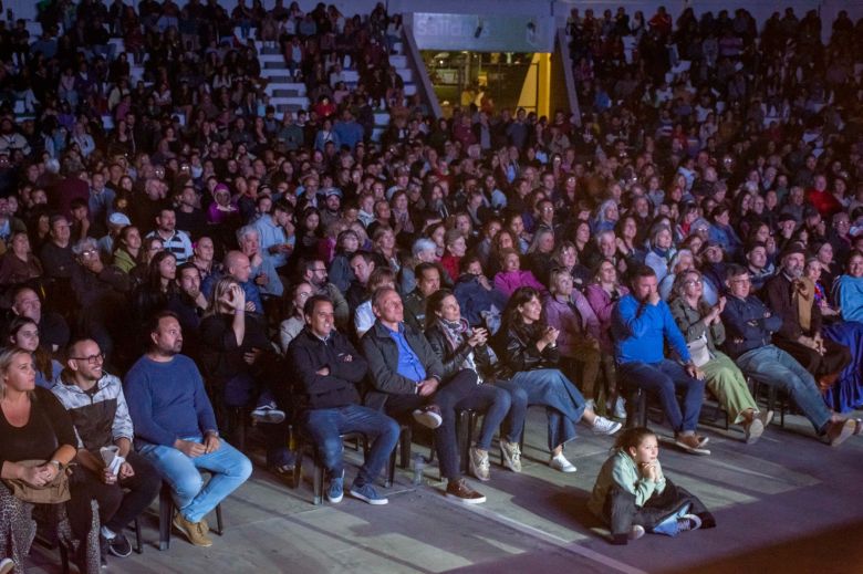 Miles de riocuartenses celebraron los 238 años de la ciudad