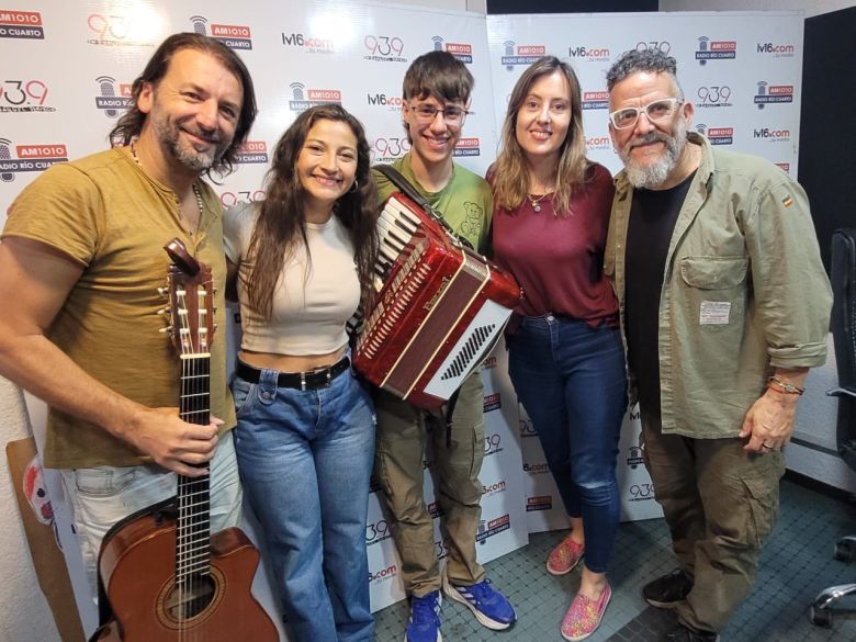 "Don Hilario y Niña del Monte Orquesta" presentaron sus temas antes de su función 